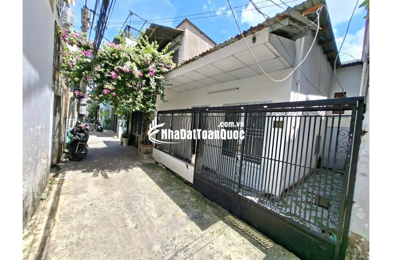 [Hiệp Bình Chánh] Nhà 2 mặt hẻm - Ngang 5.3 hiếm - Ngay chợ Hiệp Bình - SHR -  Chỉ 4.5 ty